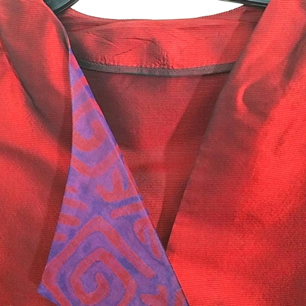 Dress coat geometric print red Burgandy satin - Picture 3 of 8